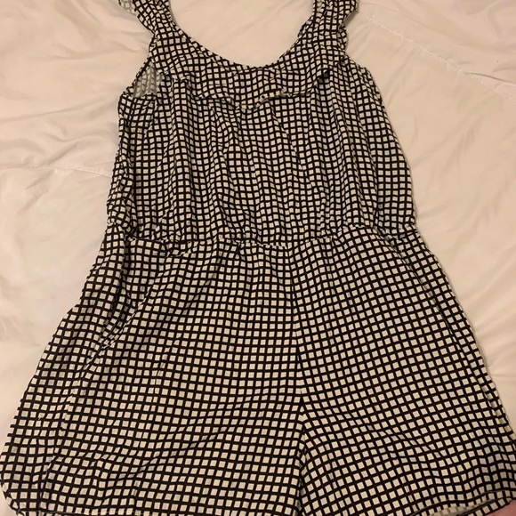 ROXY Checkered Romper - Picture 2 of 4